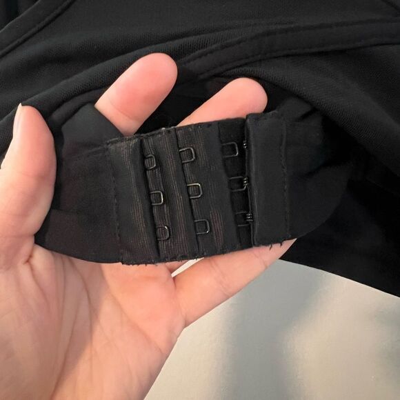 Gymshark Black Mesh Sports Bra - Picture 6 of 6